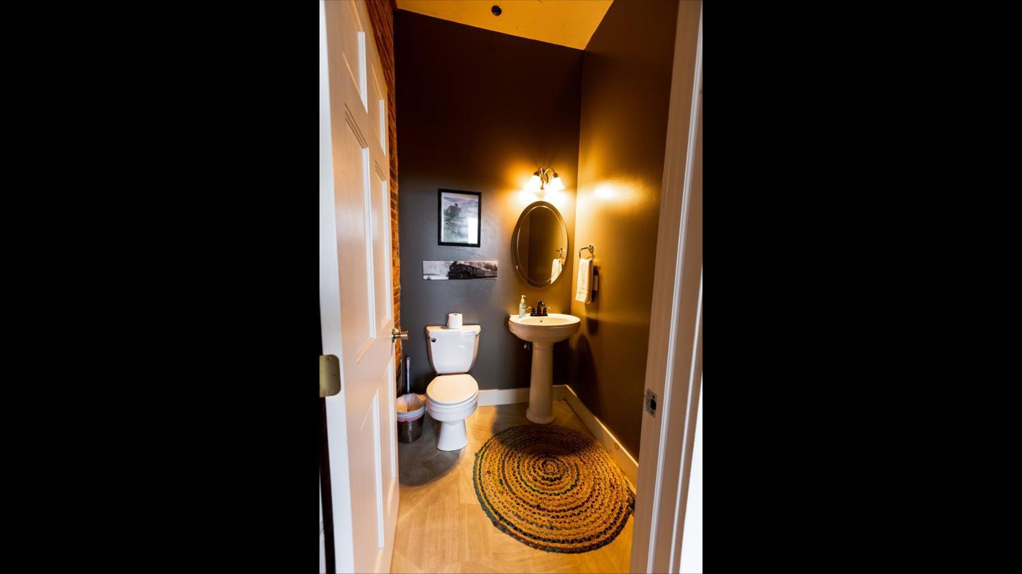The Two Story Loft Apartment Springfield Exterior foto